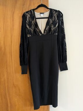 Venus Elegant Black Lace V-Neck Women’s Dress